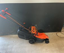 Black and Decker 1400w mower