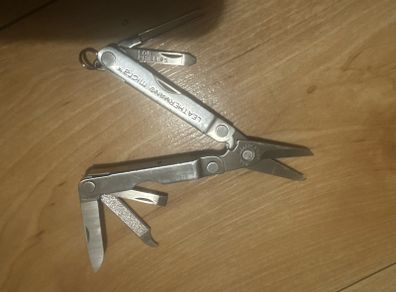 leatherman micra , fishing camping USA made stamp edc mini tool