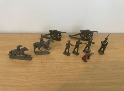 Vintage Mixed lot of Lead soldiers and cannon.