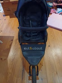 Out n About Nipper V4