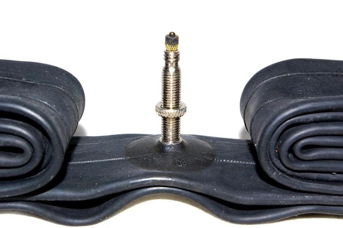 1.75 2.125 Pv Innertube 60Mm Valve