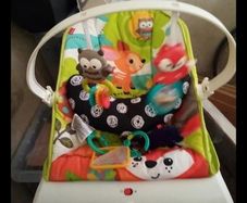 Baby bouncer like new works perfect