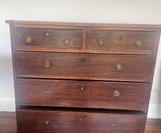 Mahogany chest of drawers