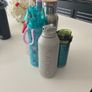 Car mirrors and an insulated bottle bag Image 3