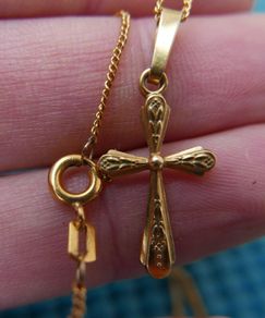 AMERIK Vintage German Gold Plated Necklace Chain with Cross 1,9g L-9,5"