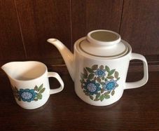 Retro Vintage J&G Meakin Studio Pottery milk jug and Teapot
