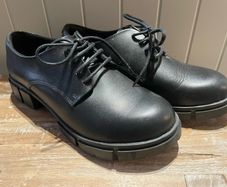 Clarks women black leather shoes chunky sole Teala Lace up size 5.5E New