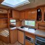 Hobby twin axle fixed bed with walk in bathroom Image 5