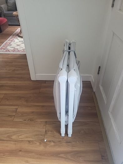 travel cot