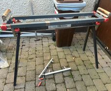 Foldable extendable heavy tool stand