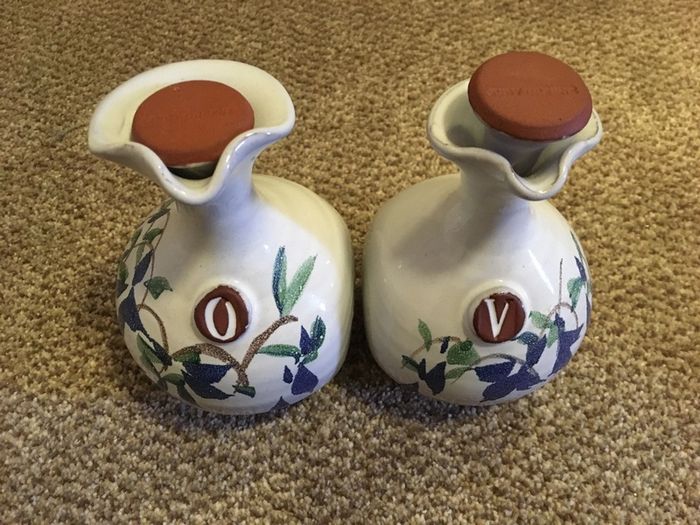 Judy Greene Oil & Vinegar Set AS NEW