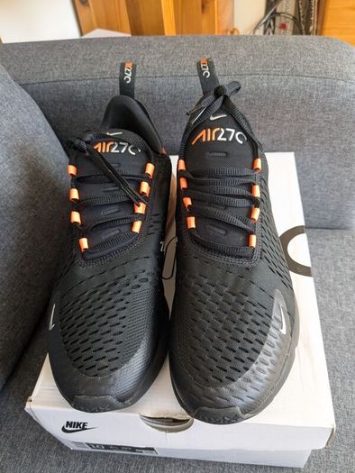 Nike Air Max 270 Size 9