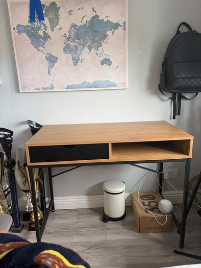 Jysk Desk and chair