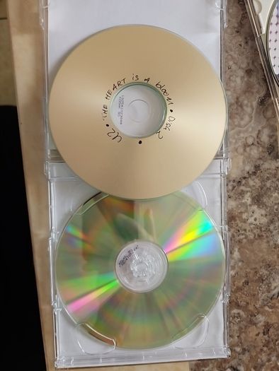 U2  2x CDr - Elevation tour 2001 Earl's Court London