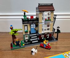 LEGO 31065 Park Street Townhouse 100% Complete w/ Instructions & Figs