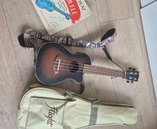 Flight concert ukulele