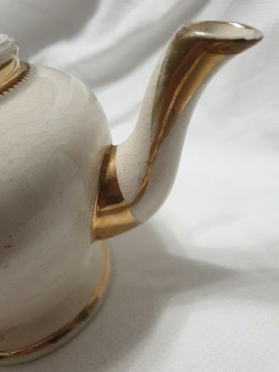 Vintage Tea Pot