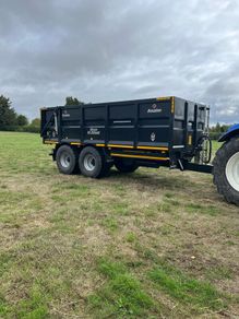 Broughan 20ft root crop trailer