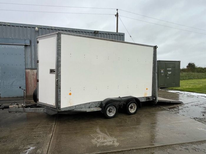 Ifor Williams bv126 Box trailer