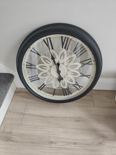 Large clock