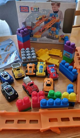 Mega Blocks bundle