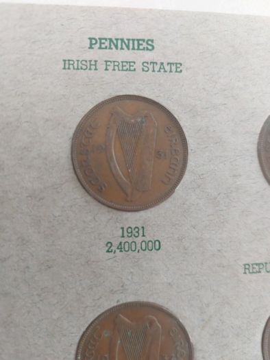coin folder including full set of pennys including rare 1940