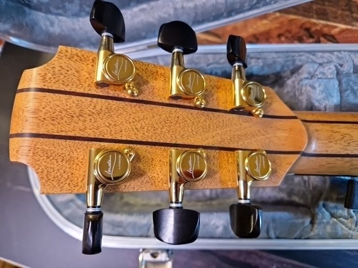 Lowden WL-25