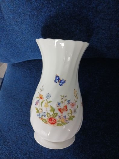 8 inch cottage garden vase