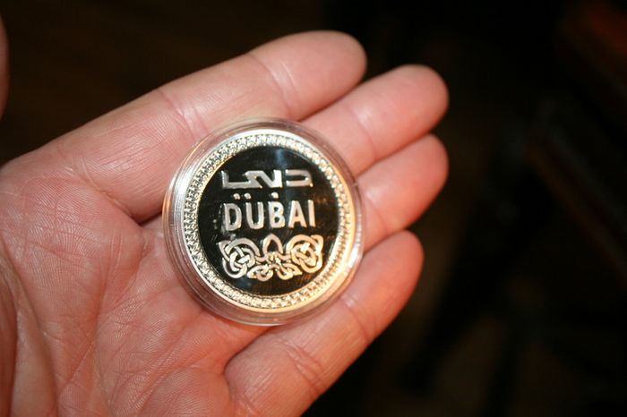 2010 United Arab Emirates Dubai Burj Khalifa Opening Medal Badge Coin Award