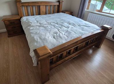 Wooden superking (6 ft) bedroom set: bedframe and two matching lockers