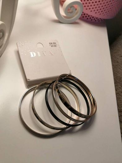 Fab Bangles
