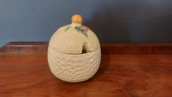 Delightful Lidded Preserve/Marmalade Pot in the Shape of a Juicy Lemon Fruit with a Leafy and Floral decoration and Finial, by Keele Street Pottery Company, Circa 1950, Funky MCM Chic
