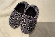 Football slippers size 1/2