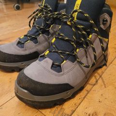 Waterproof shoes