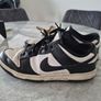 Nike panda dunks Image 2