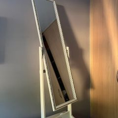 Slim mirror