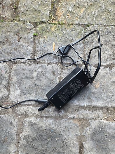 Aovopro scooter charger