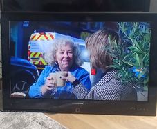 Two Tvs  32inch not smart