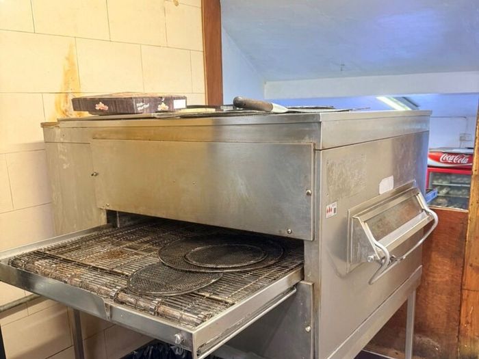 Middleby Marshall Pizza oven