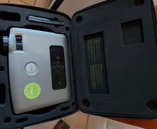 Dell 2400MP 3000 Lumens 1024x768 Portable DLP Front Projector With Remote, Power Cable and VGA Cable in Lovely Case