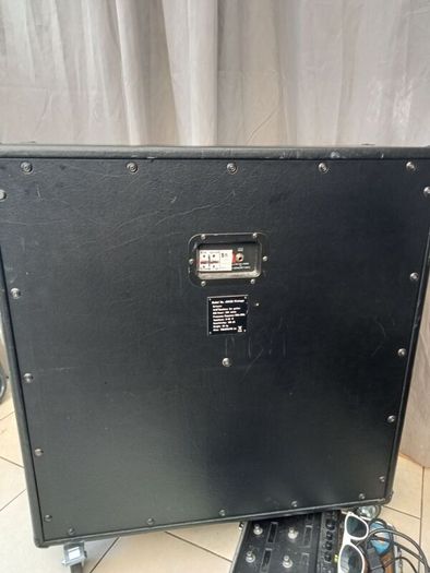 4x12 Cab w/ Celestion speakers