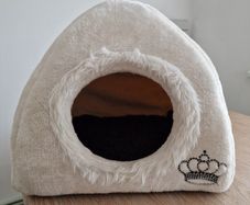 pet bed/cave