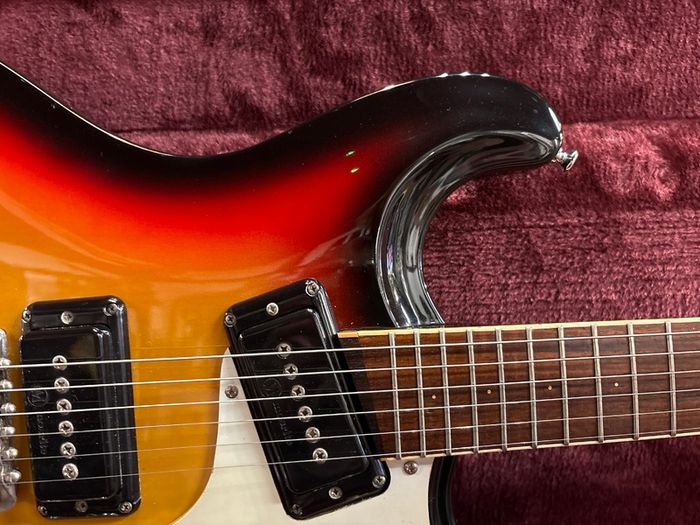 Mosrite Ventures Model Super Custom '65 Sunburst