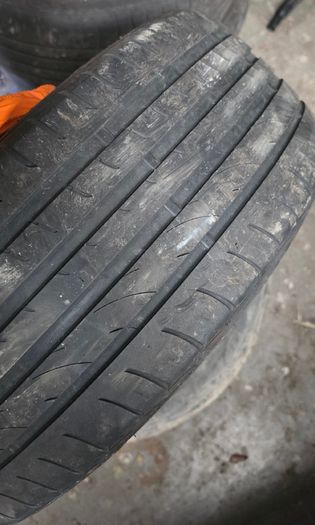 225/40R18 Tyre 60%