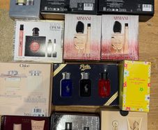 Set perfume