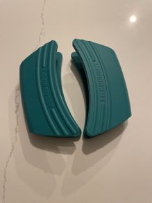 Le Creuset pot holders