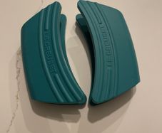 Le Creuset pot holders
