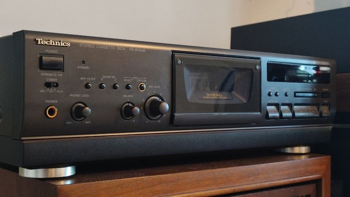3 HEAD Technics RS-BX 646 tape deck. Like new, cleaned.