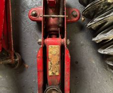 car jacks handy portable