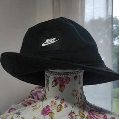 Nike bucket hat